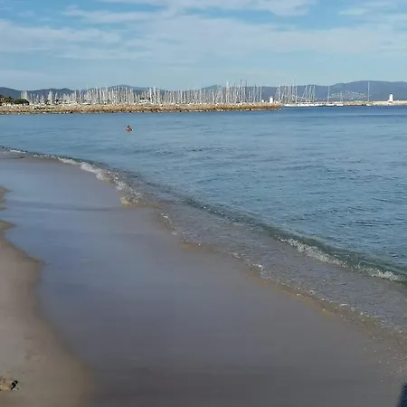 Апартаменты Beautiful Renovated With View- Old *
